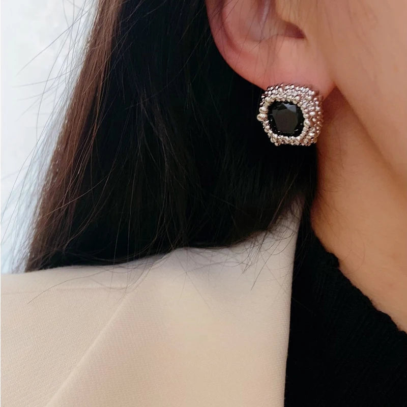 Noir Geometry Black Square Stud Earrings