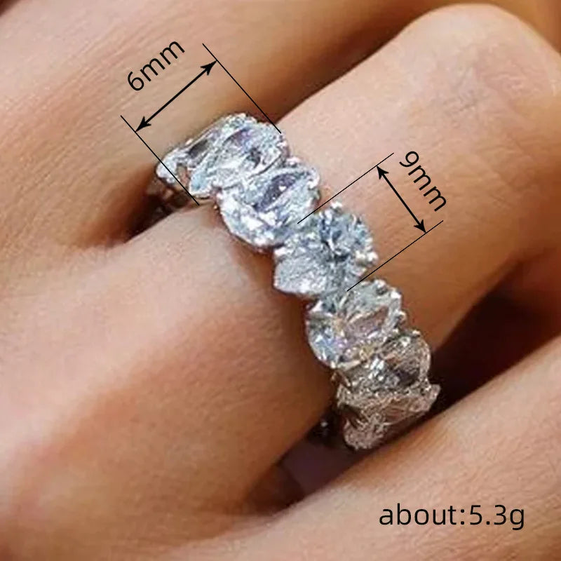 Éclat Pear-Cut Zircon Ring