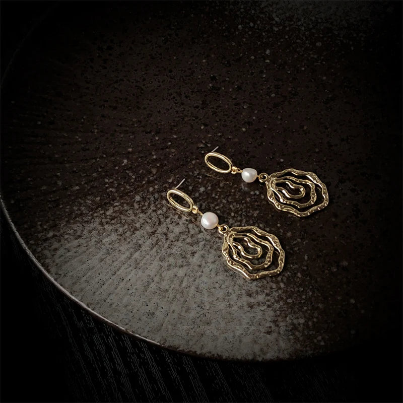 Élise Pearl Earrings