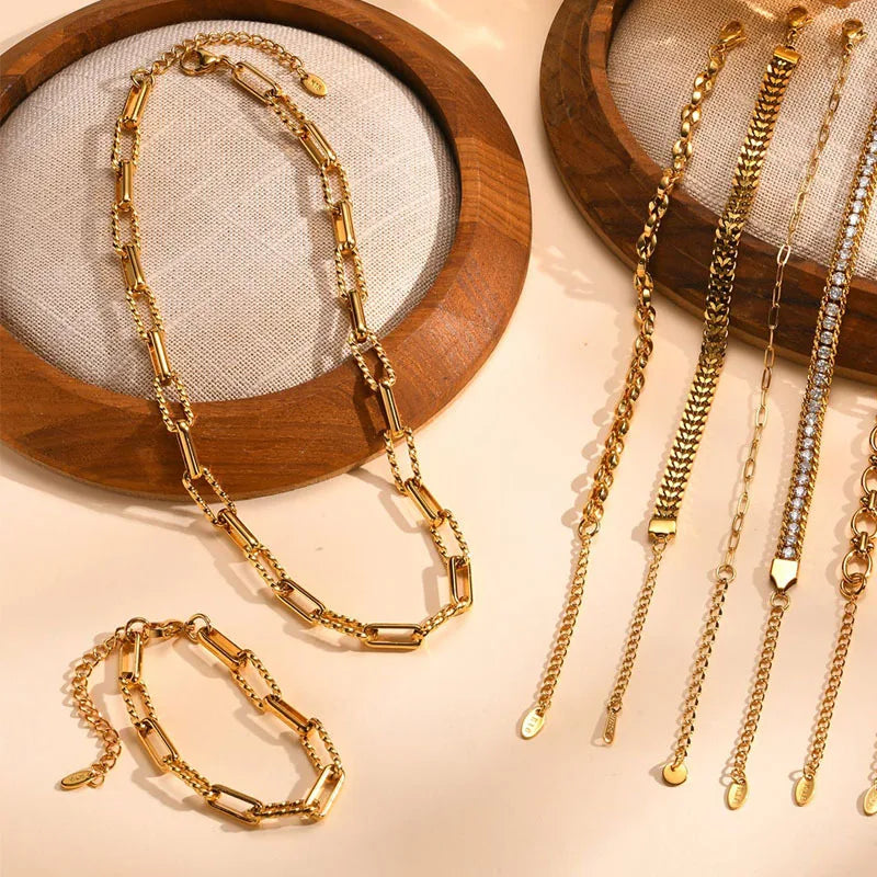 Aurora Twist Paperclip Chain Bracelet