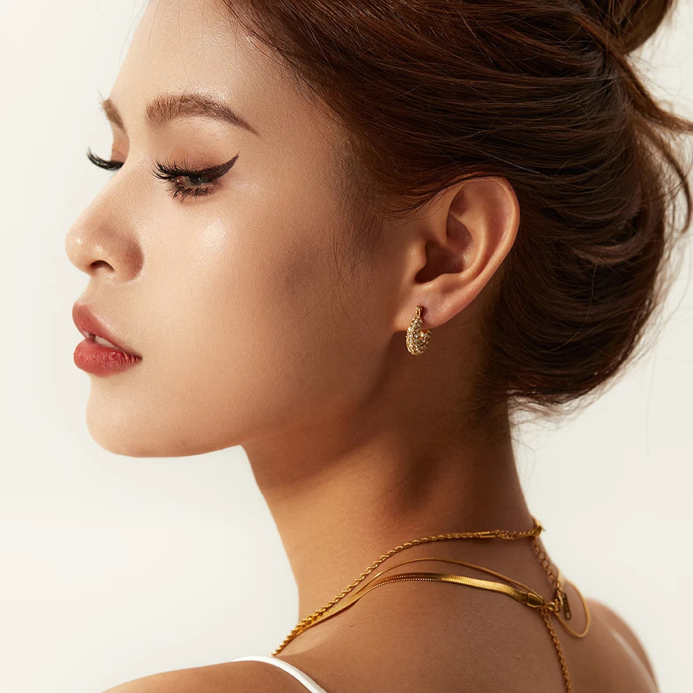 Vera Textured Geometric Hoop Earrings