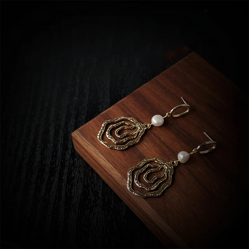 Élise Pearl Earrings