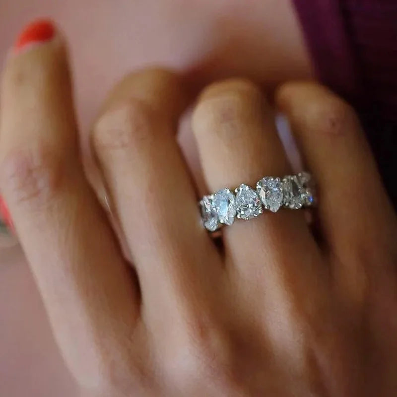 Éclat Pear-Cut Zircon Ring