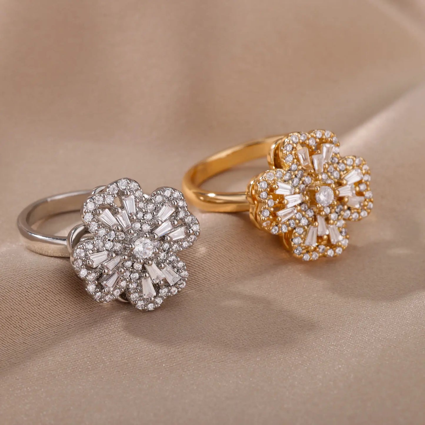 Serena Four-Leaf Clover Rotating Ring