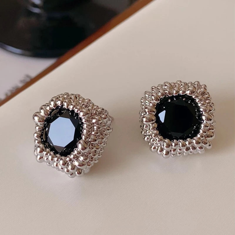 Noir Geometry Black Square Stud Earrings