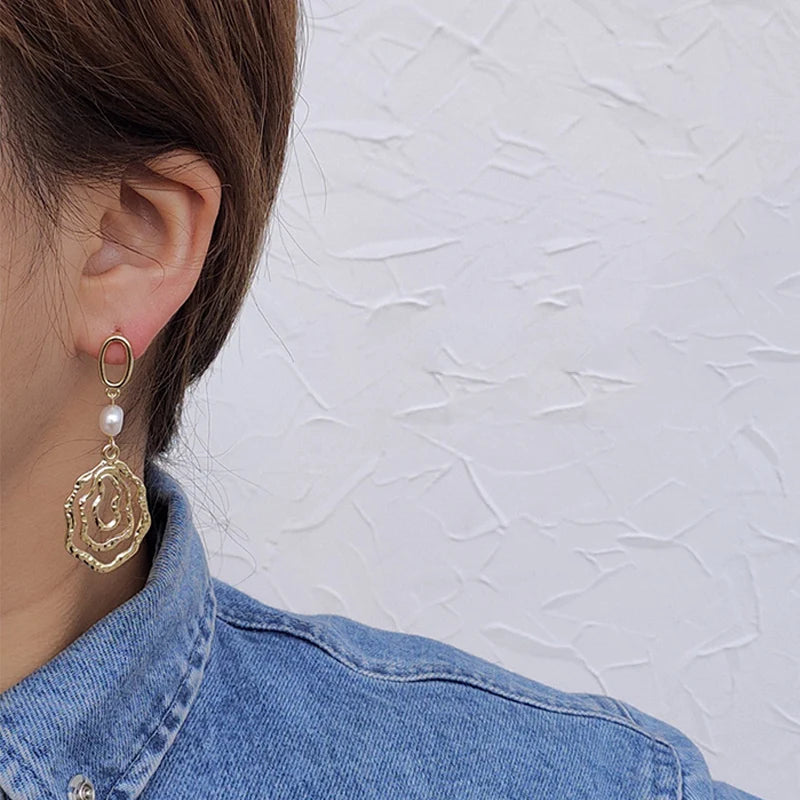 Élise Pearl Earrings