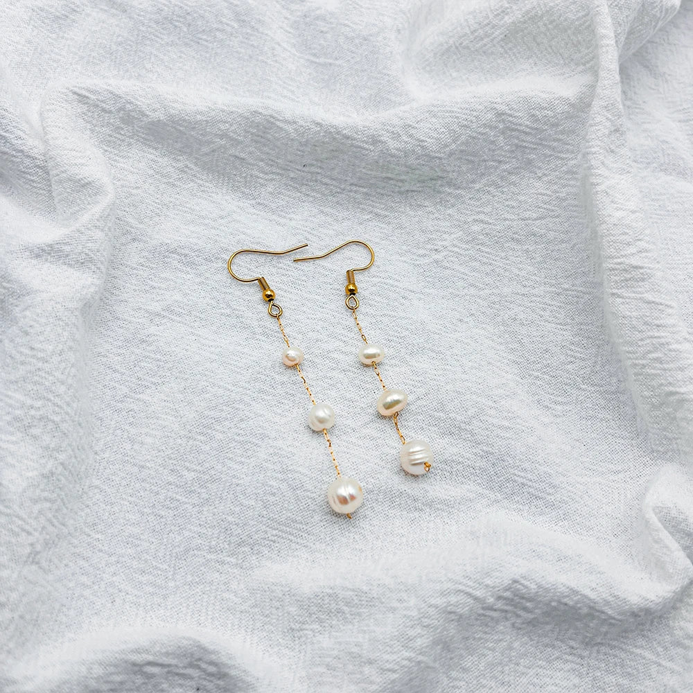 Elira Freshwater Pearl Hoop Earrings