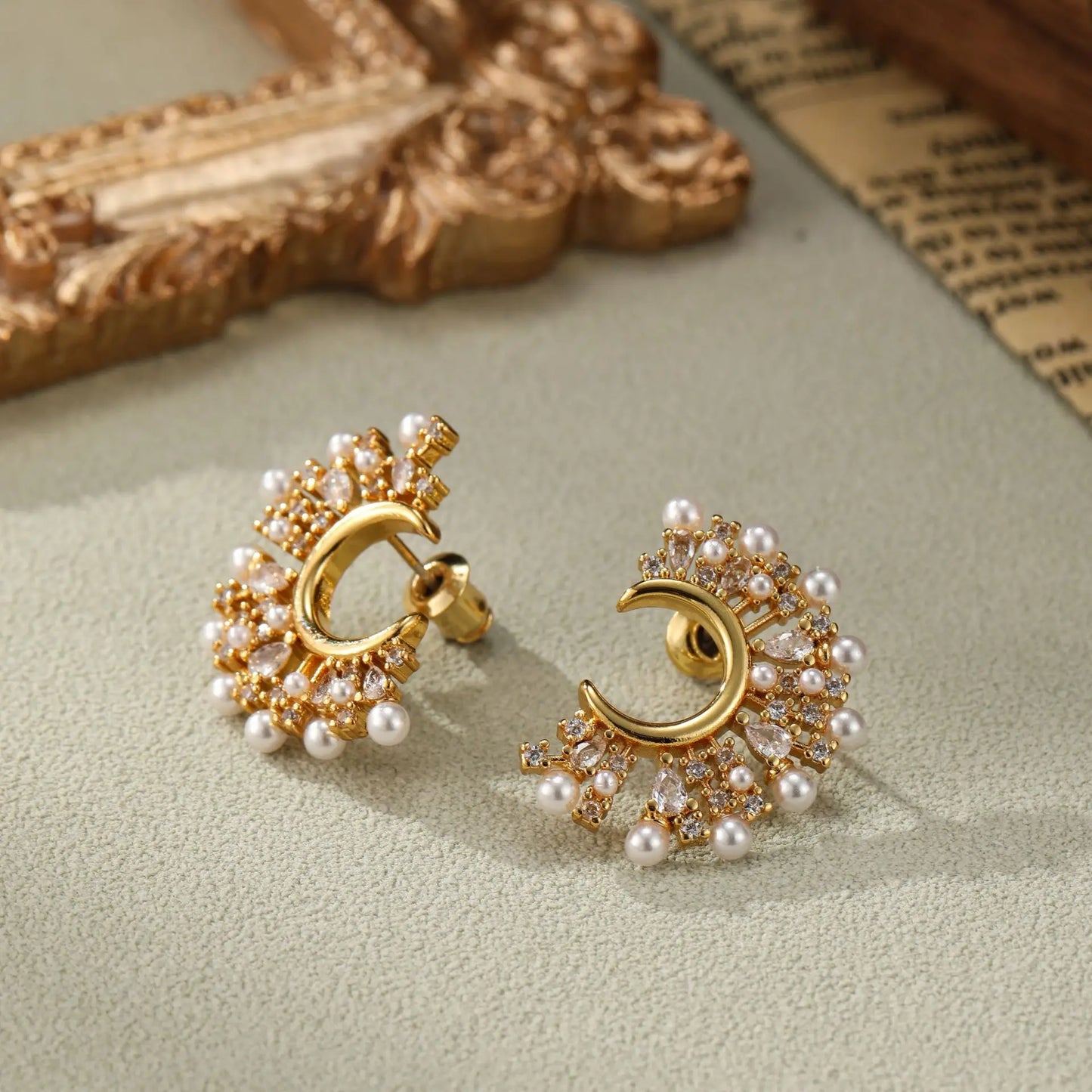 Fleur Pearl Blossom Earrings