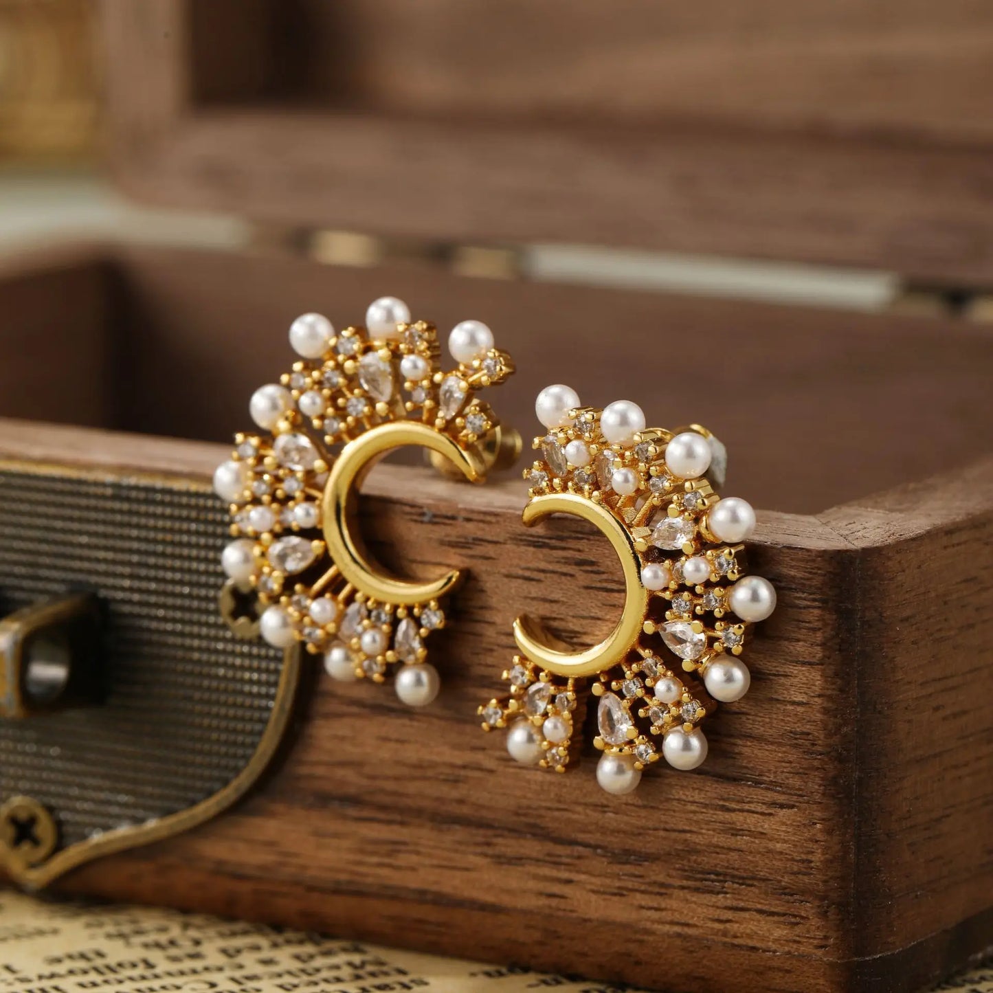 Fleur Pearl Blossom Earrings