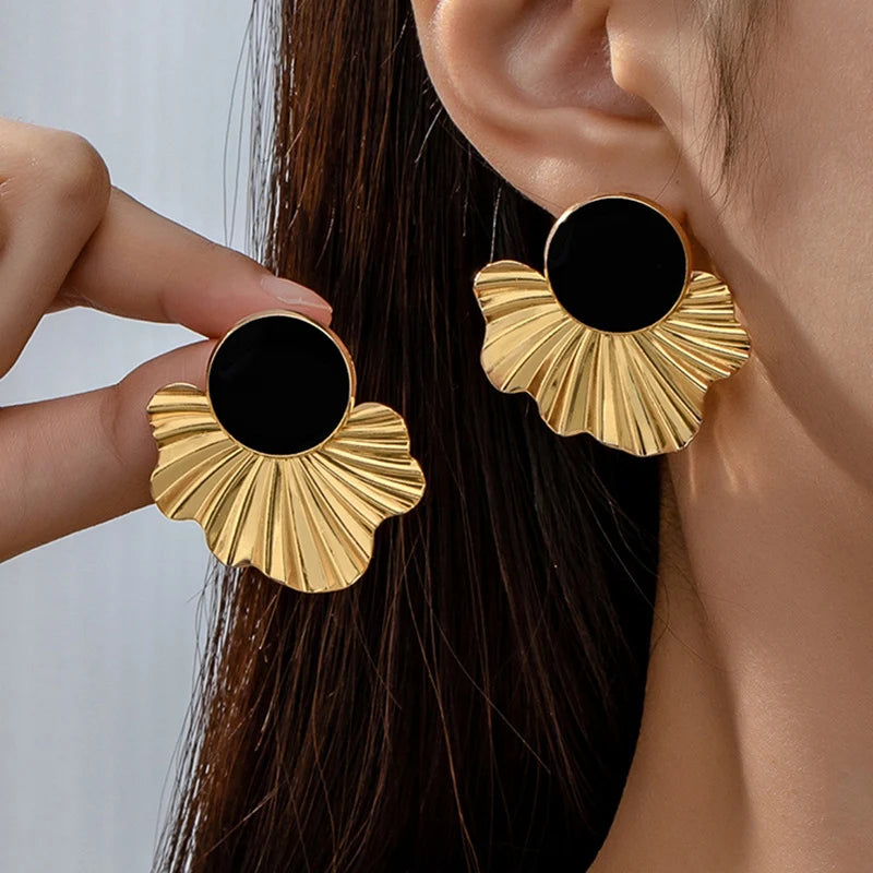 Sylva Leaf-Shaped Geometric Earrings